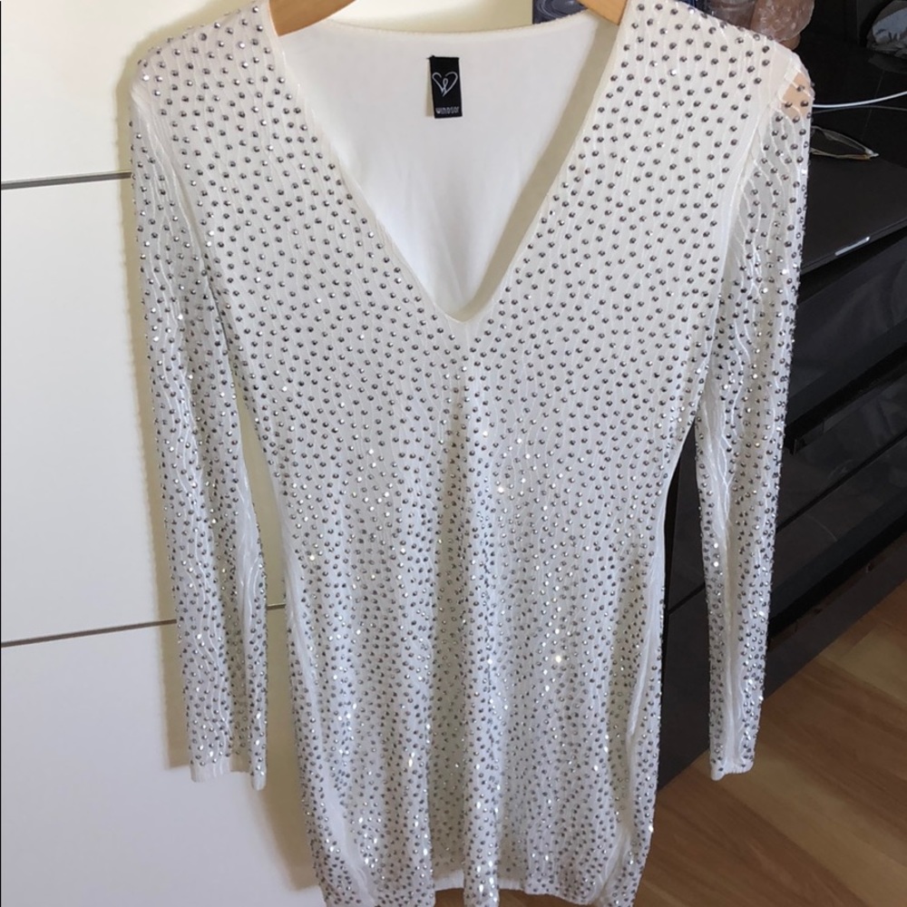STUNNING BRAND NEW SPARKLY WHITE DRESS SIZE MEDIUM